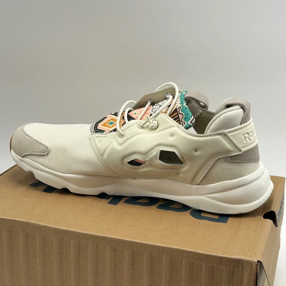 Reebok Furylite GP Men 11 Cream White Chalk V67074 Tribal Geometric Lifestyle